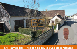 ST VINCENT DES PRES / Maison centre-bourg 3 chambres. Dépendance comprenant 4 garages.