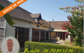 ST VINCENT DES PRES / Maison centre-bourg 3 chambres. Dépendance comprenant 4 garages. 