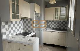 LIMEIL BREVANNES / Studio faibles charges avec parking