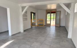 TRANGE / Maison familiale avec volumes généreux et grand terrain – Trangé 